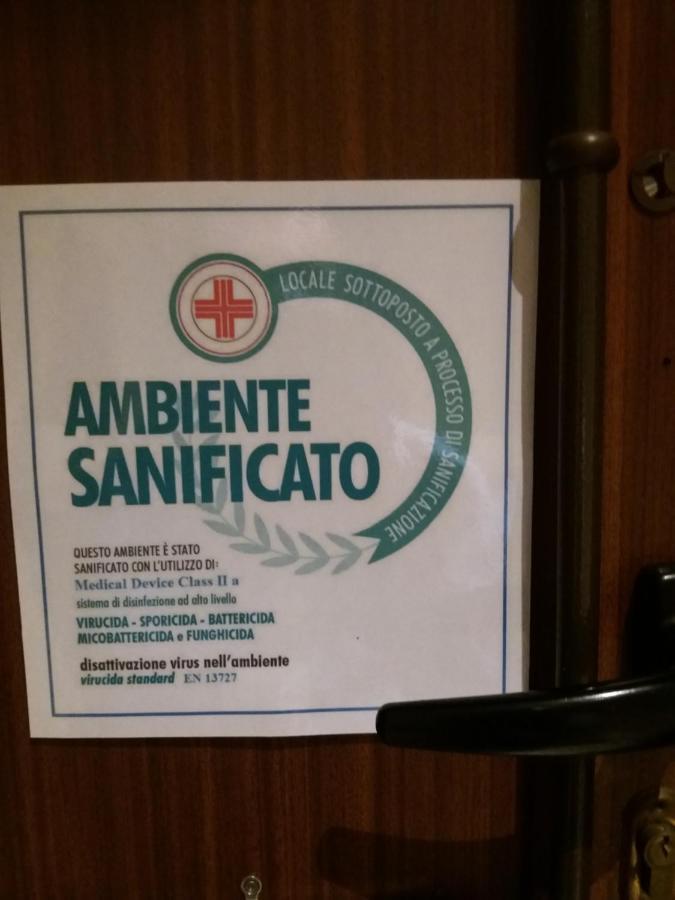 Appartamento Signorile Ambienti Sanificati メッシーナ エクステリア 写真
